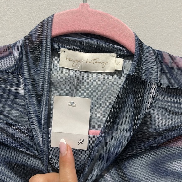 NWT Beige‎ Botany Marble Pattern Long Sleeve Crop Top - Picture 4 of 5